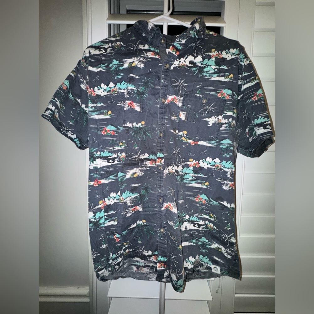Free Planet Men's Hawaiian Shirt L Navy Floral Short Sleeve Button-Up
